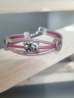 Bracelet femme enfant en cuir rond rose et son ourson argenté