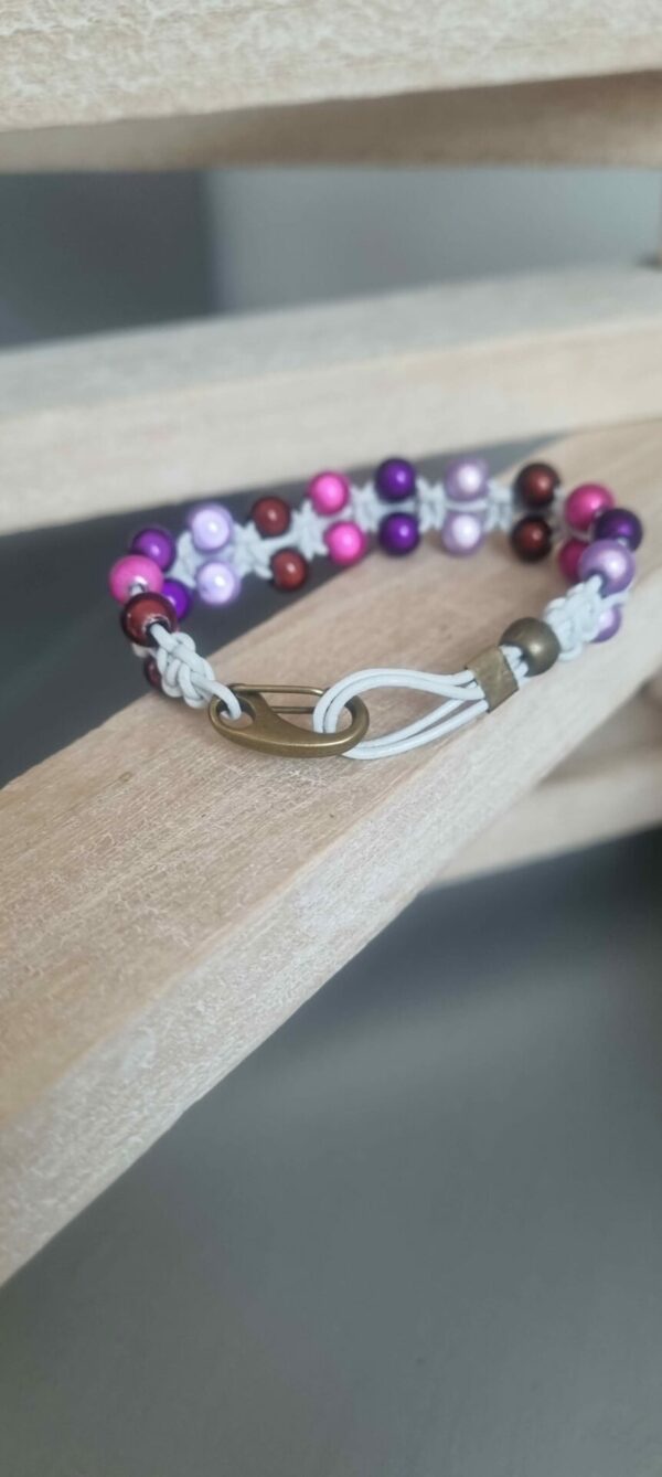 Bracelet ado en cuir rond blanc et perles magiques