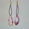 Boucles d'oreille femme en cuir rond violet et passant acétate