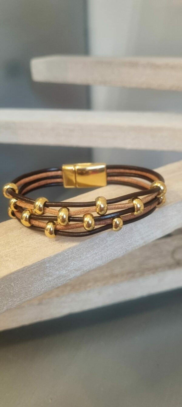 Bracelet femme en cuir rond 2mm tons marrons et perles dorées