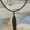 Collier homme cuir rond tressé noir et plume bronze