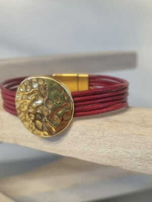 Bracelet femme en cuir rond rouge et pastille dorée