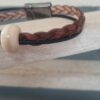 Bracelet mixte en cuir marron et perle céramique beige