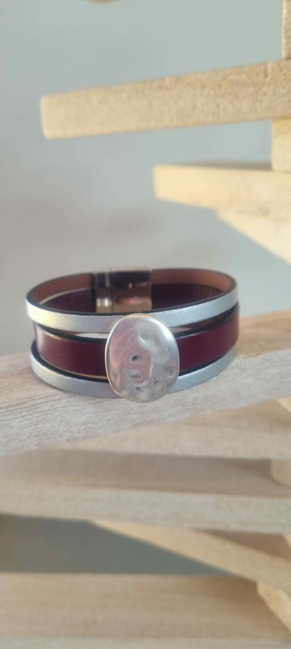 Bracelet femme 20mm cuir bordeaux et argenté pastille ovale martelée