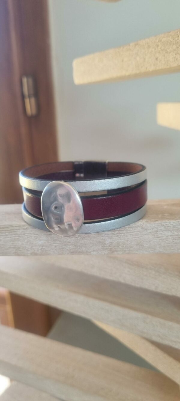 Bracelet femme 20mm cuir bordeaux et argenté pastille ovale martelée